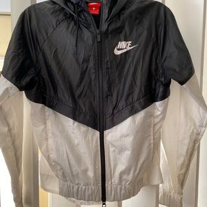 Black and white Nike windbreaker